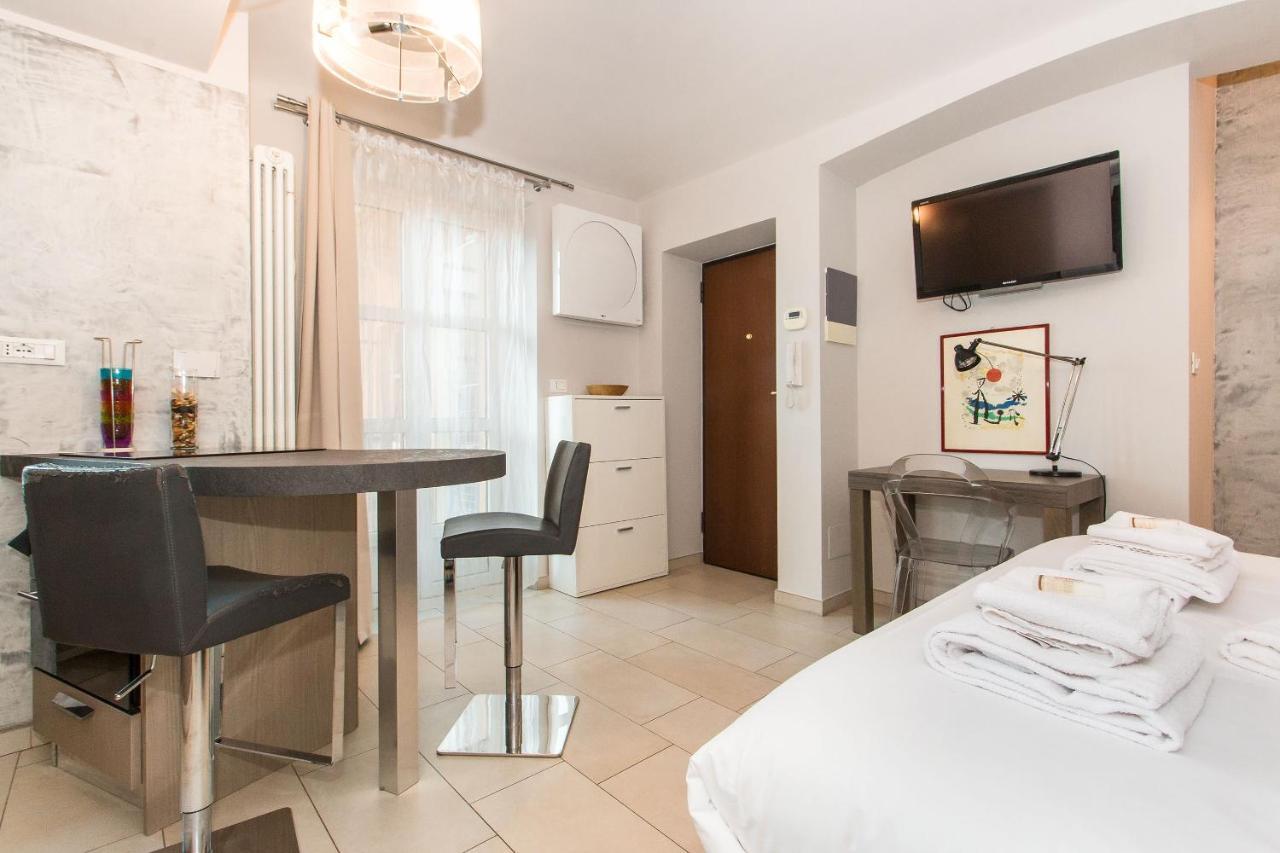 Corso Vittorio & Valentino Bright Studio Apartment Torino Exterior foto