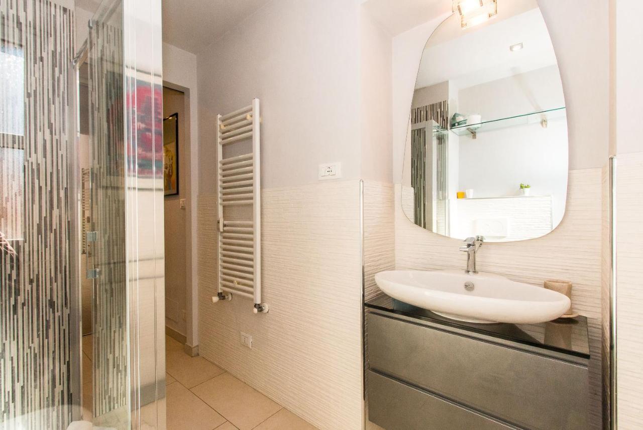 Corso Vittorio & Valentino Bright Studio Apartment Torino Exterior foto